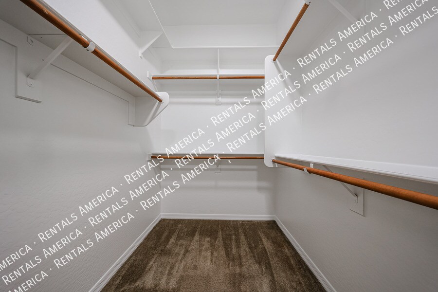 Building Photo - 1935 W Sparrow Dr