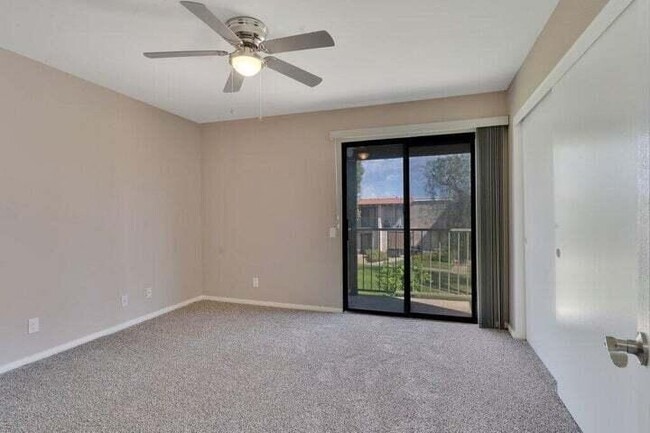 Building Photo - 34 Lakeview Cir