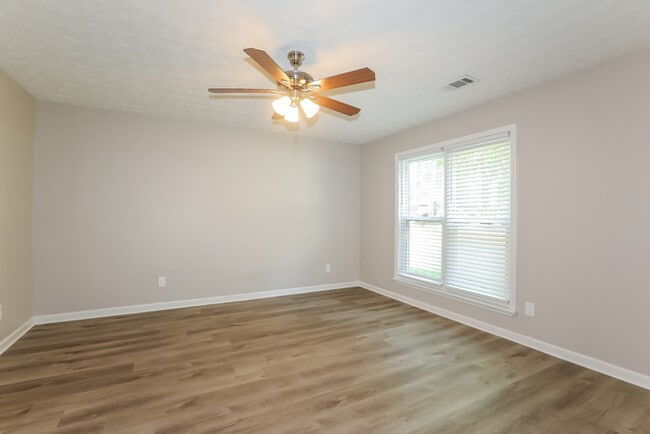 Building Photo - Stylish 4-bedroom Home in Lawrenceville	GA