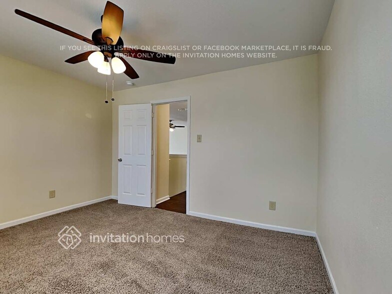 Building Photo - 938 Littleton Dr