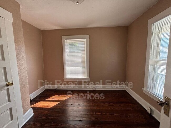 Building Photo - 1509 Taylor Ave