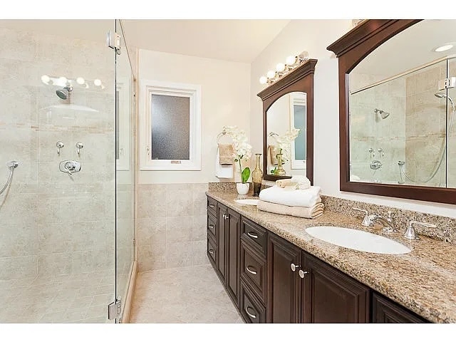 Building Photo - 530 Irven Ct