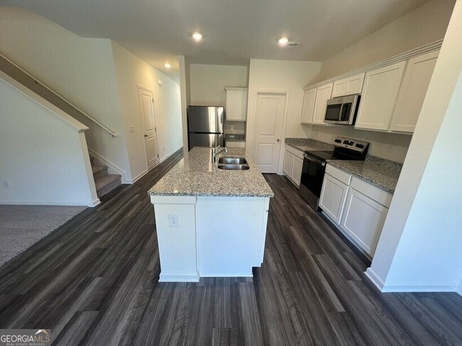 Building Photo - 7731 Sudbury Cir