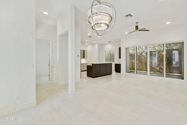 Building Photo - 4017 N 40th St