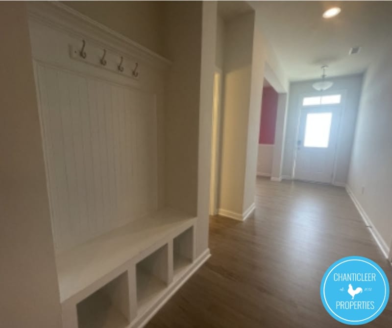 Building Photo - 112 Hoyne Way