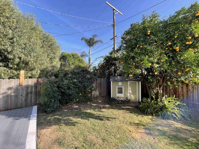 Building Photo - COMPLETELY REMODELED HOME IN QUIET AREA!