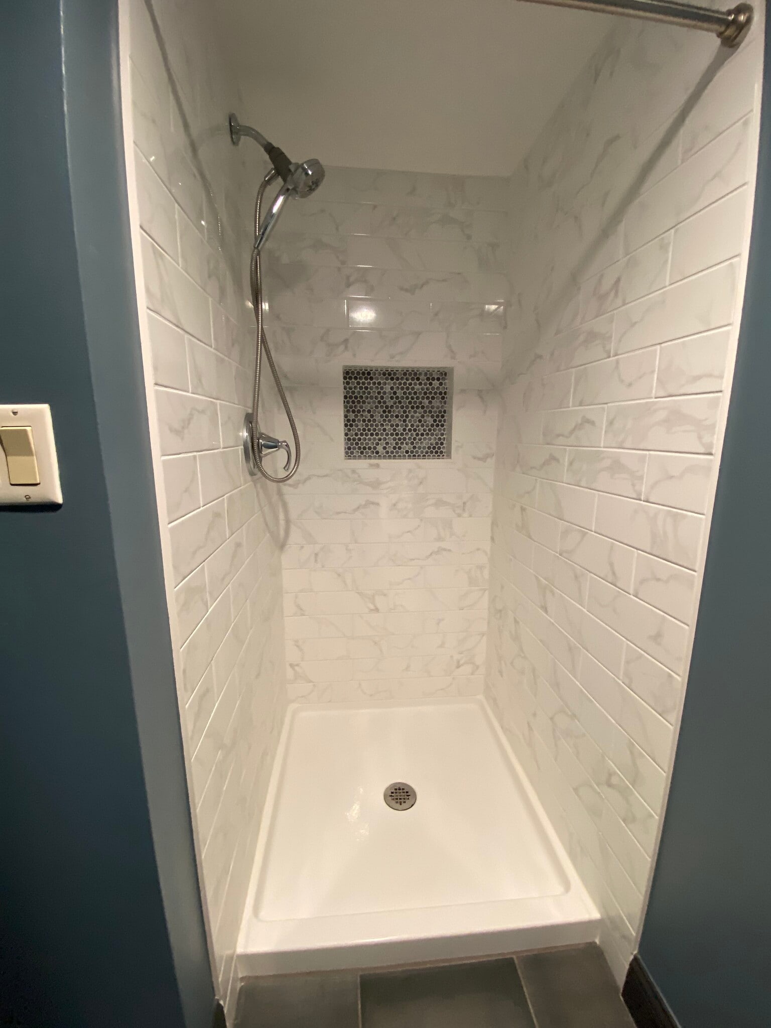 Building Photo - 917 Vose Dr