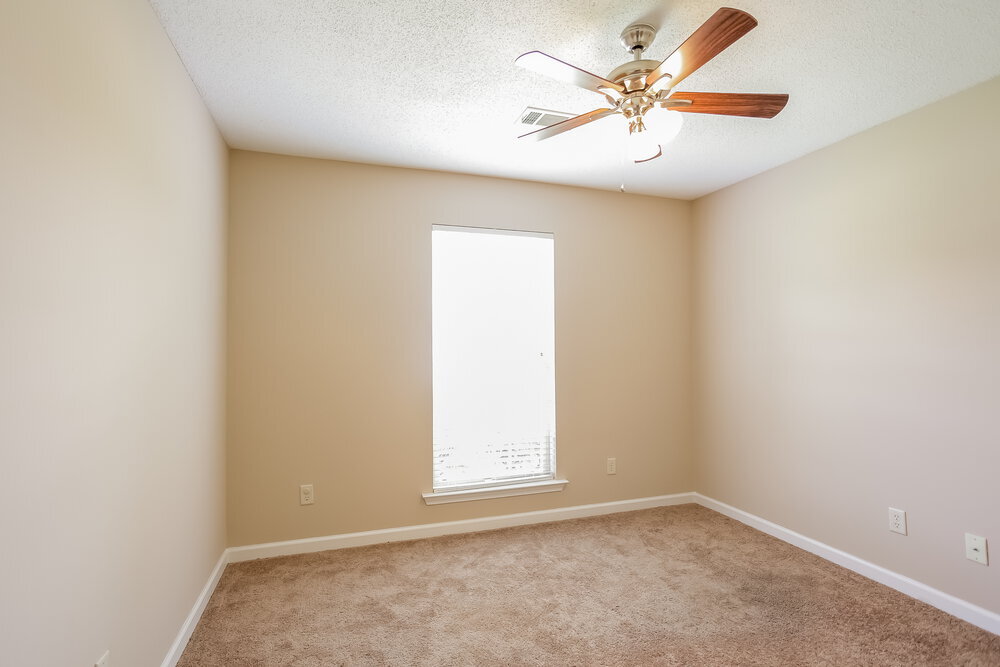 Building Photo - 6257 Saddletrail Dr