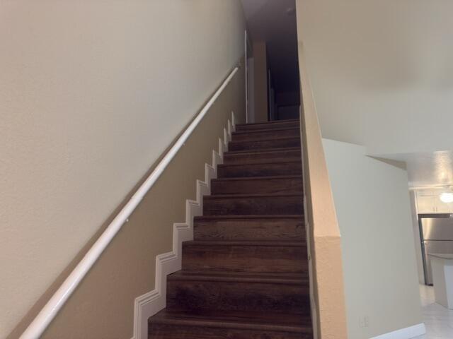 Building Photo - 13616 Yarmouth Ct