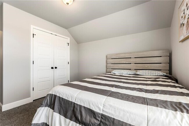 Building Photo - 2041 Tallgrass Ter