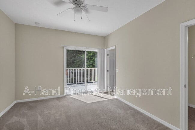 Building Photo - 1413 Retreat Cir