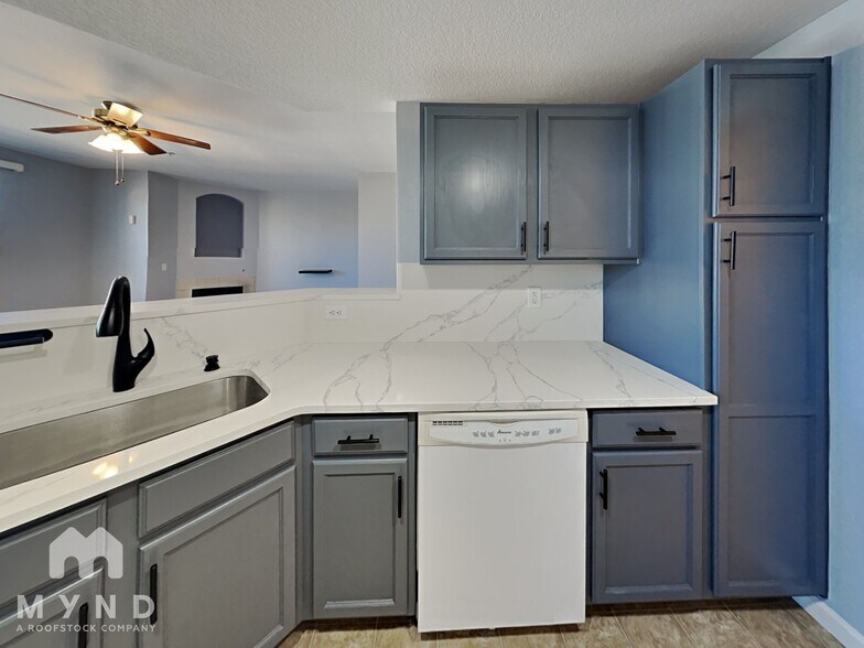 Building Photo - 5723 N Gibralter Way