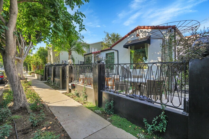 Primary Photo - 9009 Rangely Ave