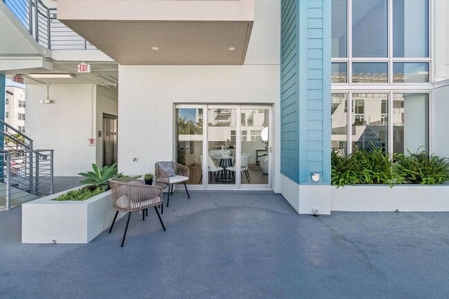 Building Photo - 1343 4th St