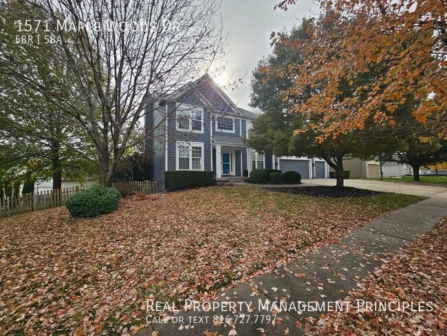 Building Photo - *MOVE-IN SPECIAL* Spacious 5 Bedroom 4.5 B...