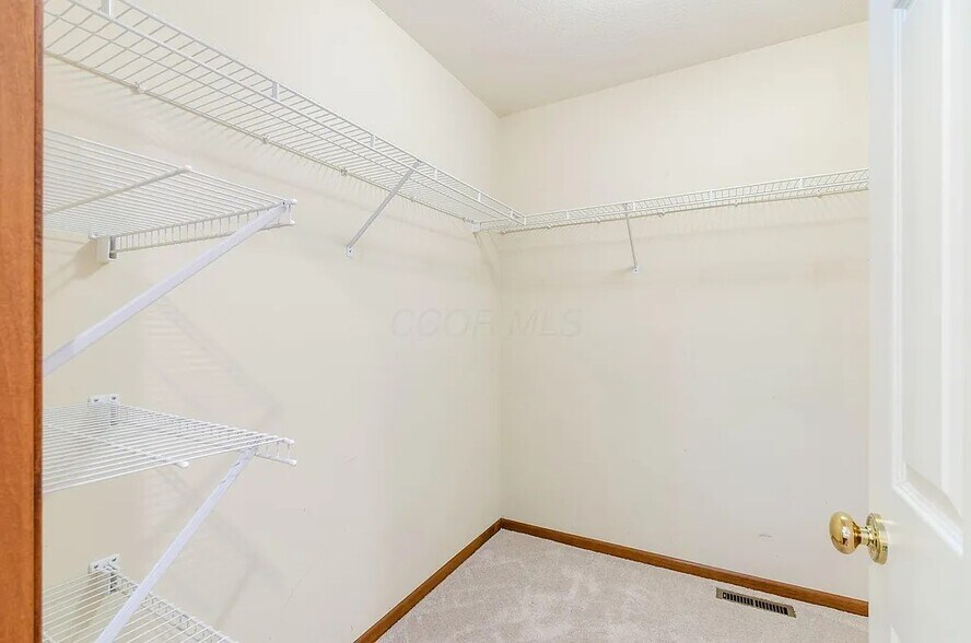 Building Photo - 6710 Bethany Dr