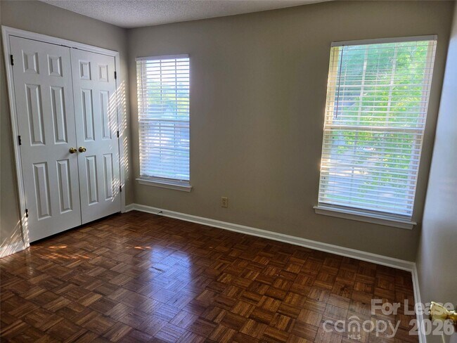 Building Photo - 5401 Groveton Ct