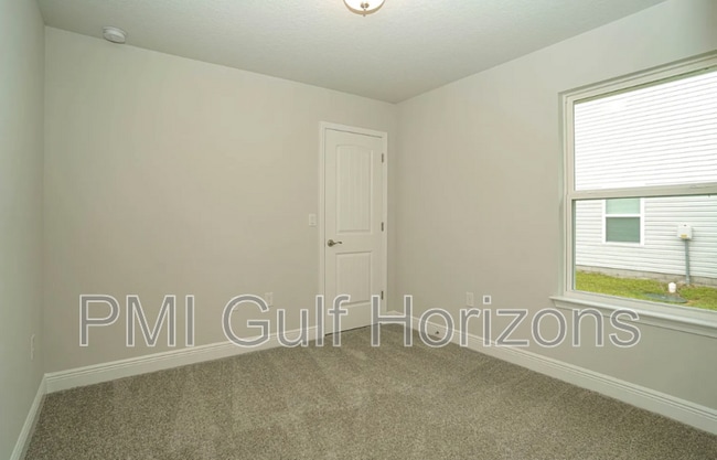 Building Photo - 3322 Bliss Ln