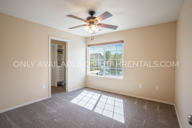 Building Photo - 215 S 1050 W
