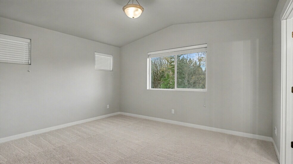 Building Photo - 8761 69th Pl NE