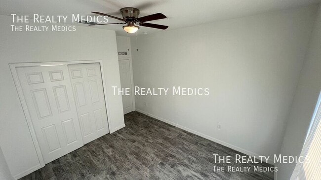 Building Photo - 1651 Welland St SE