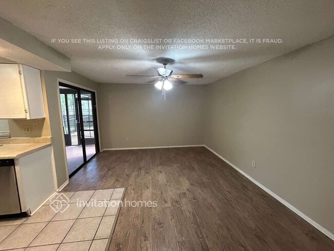 Building Photo - 703 Redondo Dr