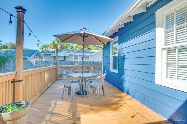 Building Photo - 2303 N 20th Ave