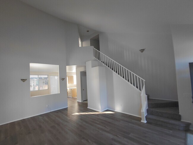 Building Photo - 2289 Willow Creek Cir