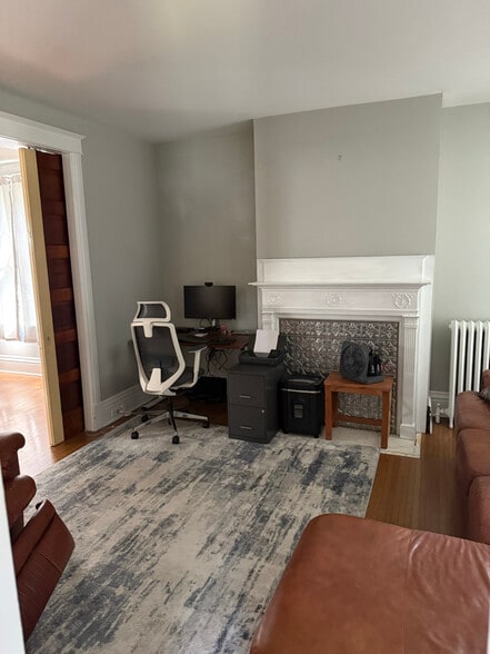 Building Photo - 103 Maple Ave