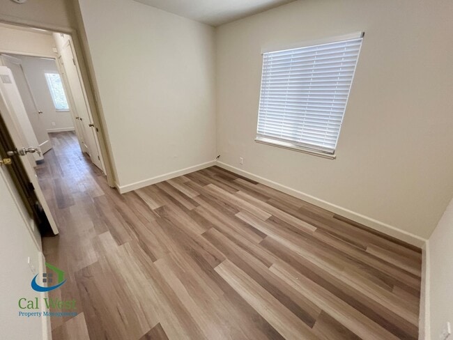 Building Photo - $2,495 - UPDATED 2 bedrooms/1 bathroom Upstairs Unit near Rose Garden!