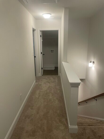 Building Photo - 431 Stovall Pl