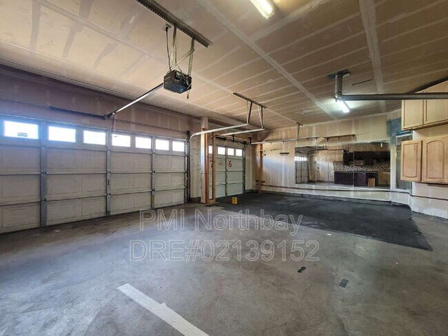 Building Photo - 3856 Stafford Springs Way