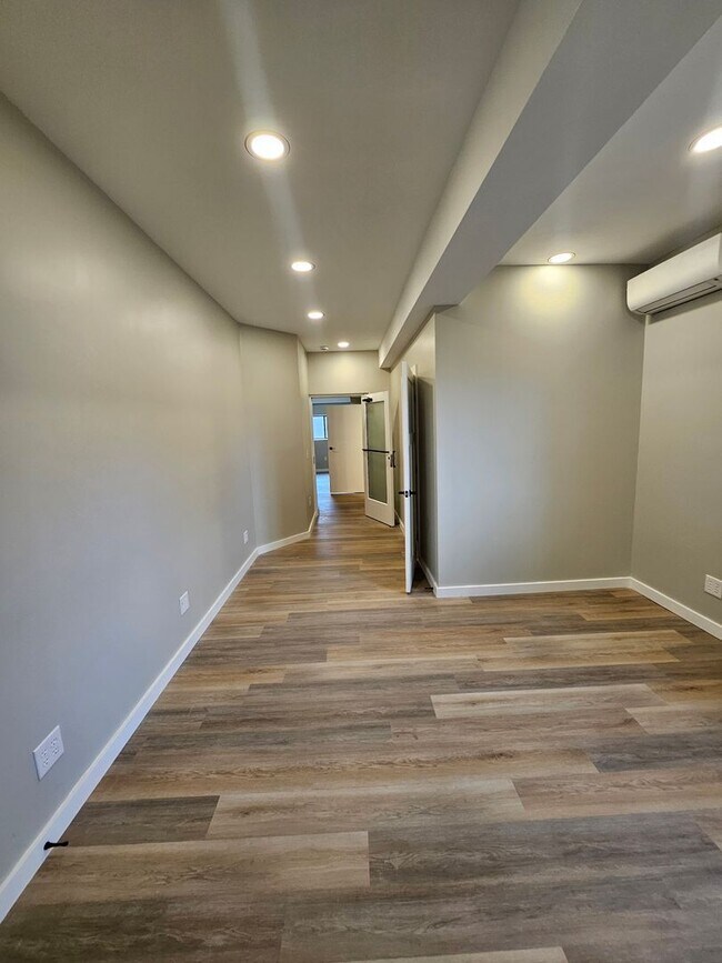 Building Photo - Brand new 1 bed apartment