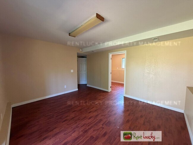 Building Photo - 2516 S 284th St