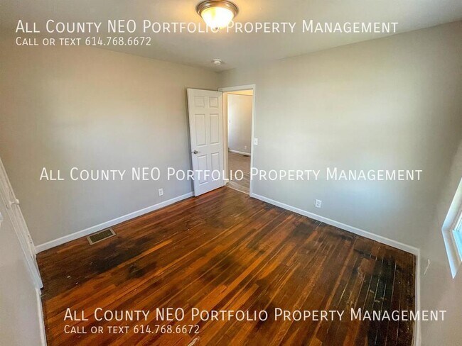 Building Photo - 243 N Eureka Ave