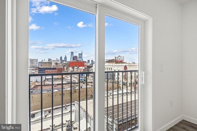 Building Photo - 915 N Broad St