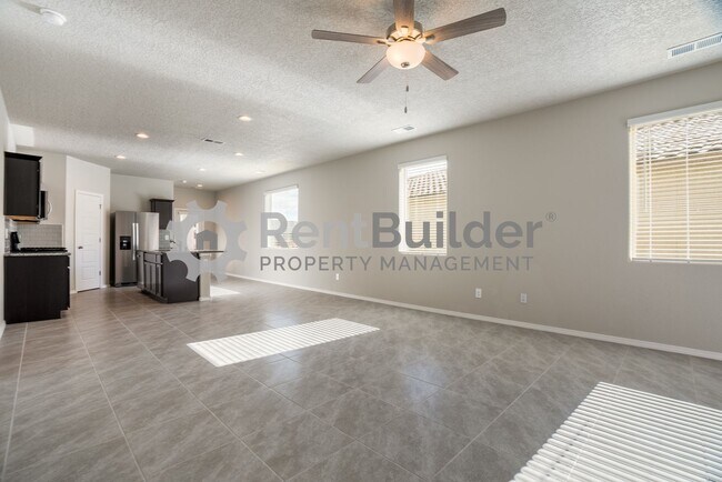 Building Photo - Lease Pending - Please apply at your own d...