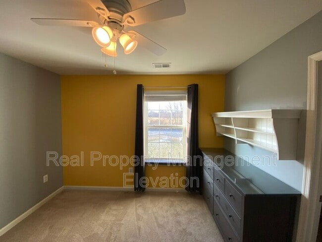 Building Photo - 779 Mcguire Cir