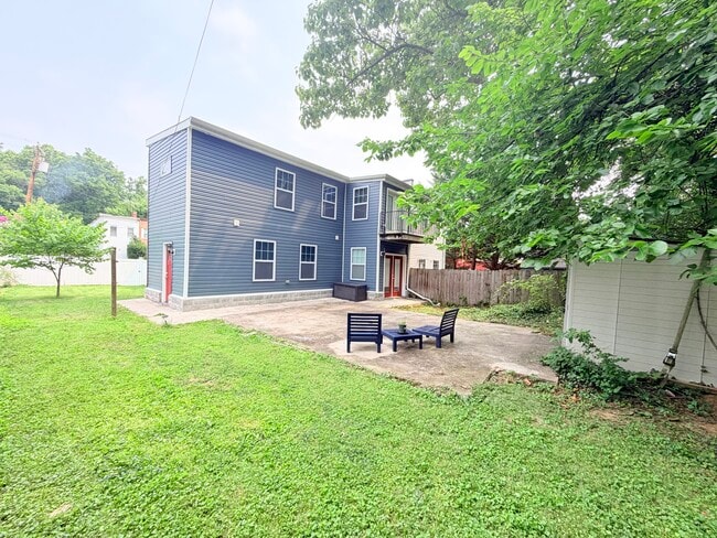 Building Photo - 9133 Savage