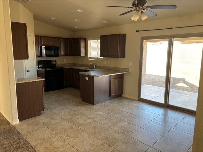 Building Photo - 2991 E Estrella Vis