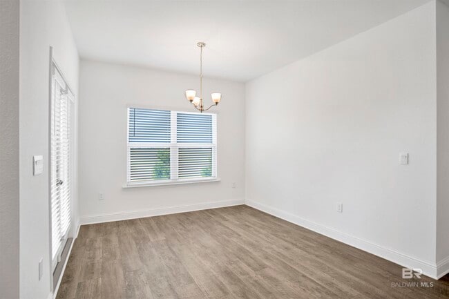 Building Photo - 4299 Montague Dr