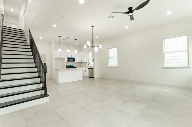 Building Photo - 4006 Bennington St