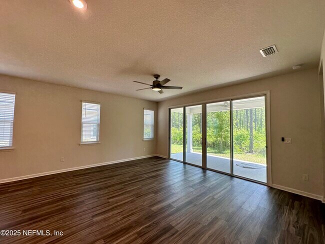 Building Photo - 75310 White Rabbit Ave