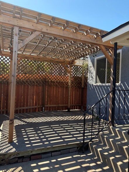 Building Photo - 2312 247th St