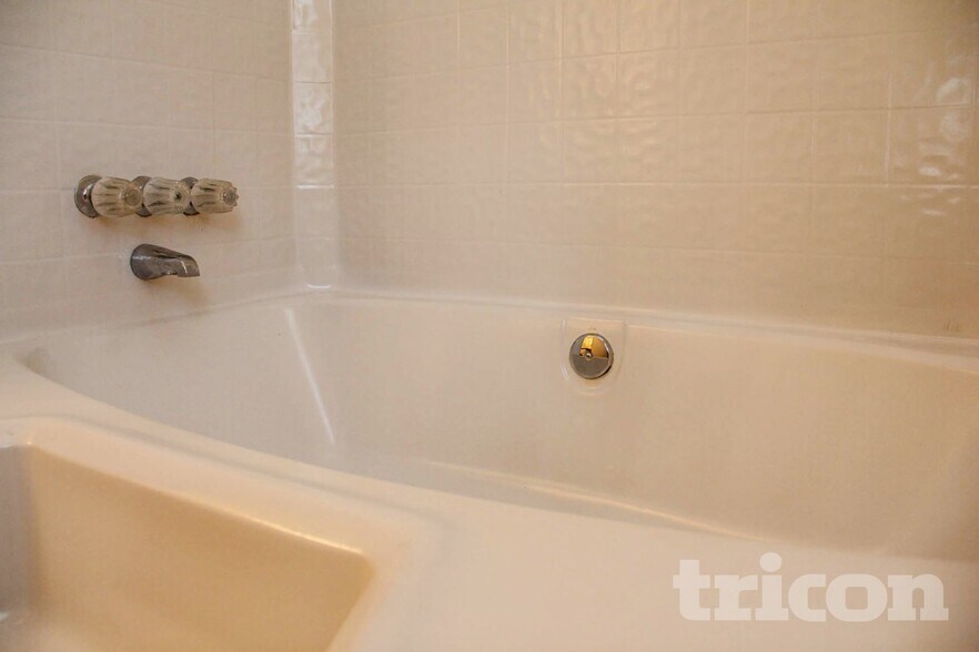 Building Photo - 60 Timber Mill Cir