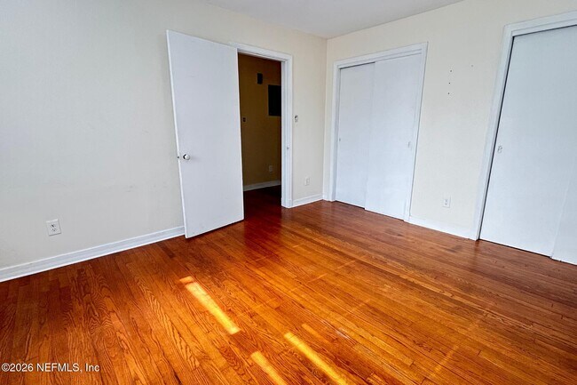 Building Photo - 55 Riberia St