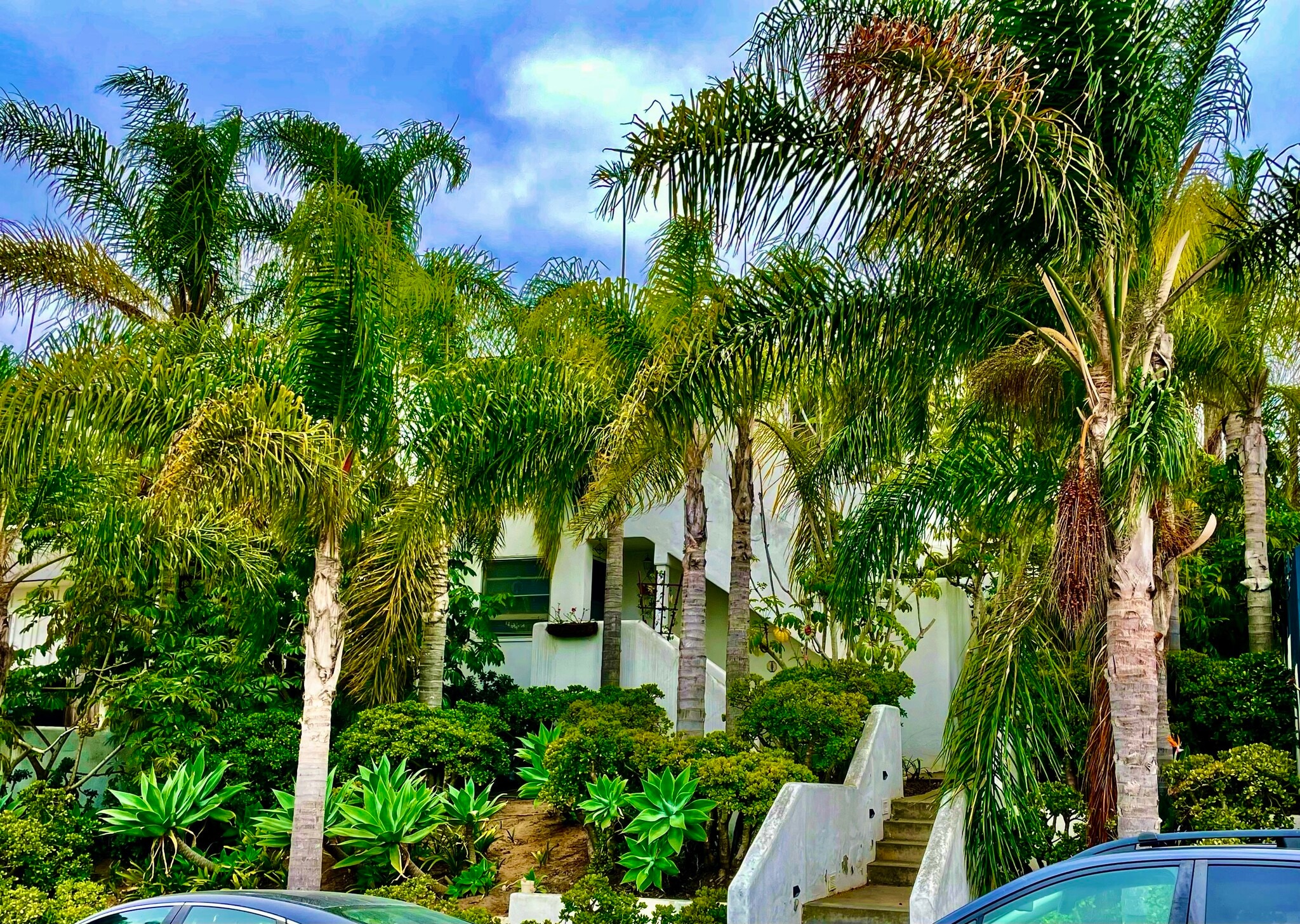 Building Photo - 4313 Mentone St