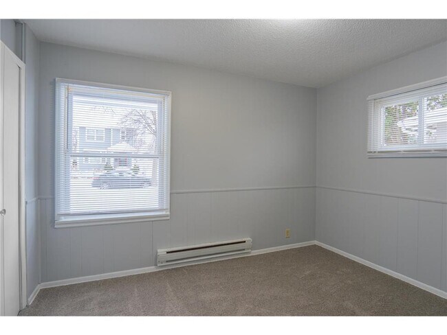 Building Photo - 5048 N Girard Ave