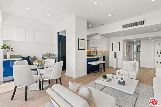 Building Photo - 10501 Wilshire Blvd