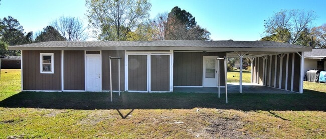 Building Photo - 112 Daniels Ave